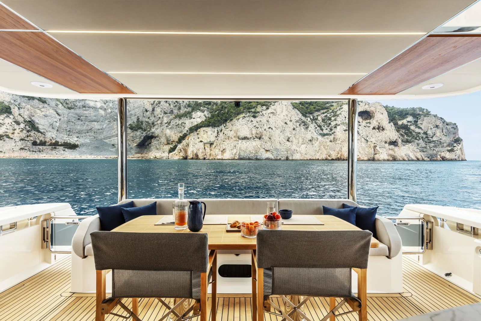 A4A - photo 12 yacht charter Mykonos
