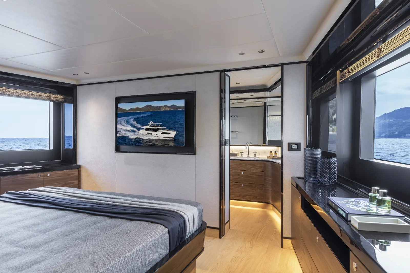 A4A - photo 27 yacht charter Mykonos