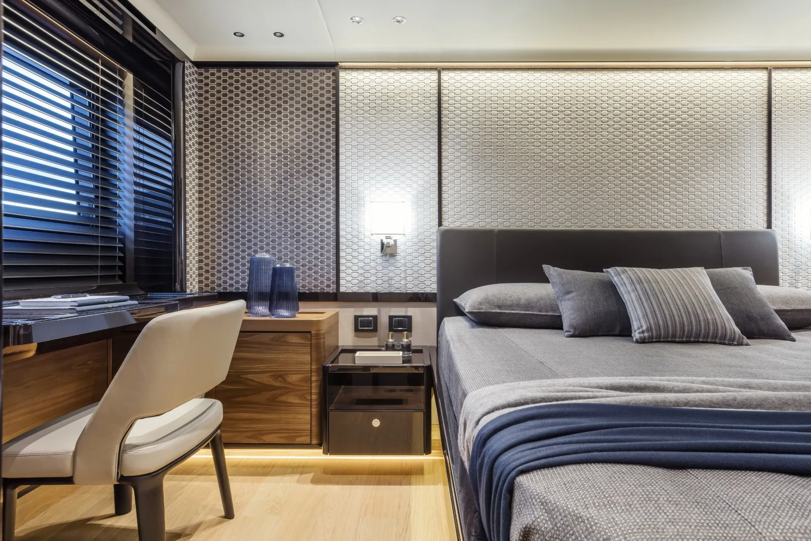 A4A - photo 30 yacht charter Mykonos