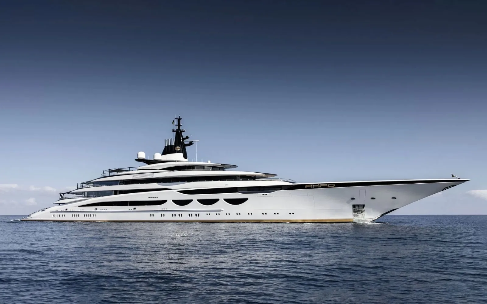 AHPO - photo 1 yacht charter Mykonos