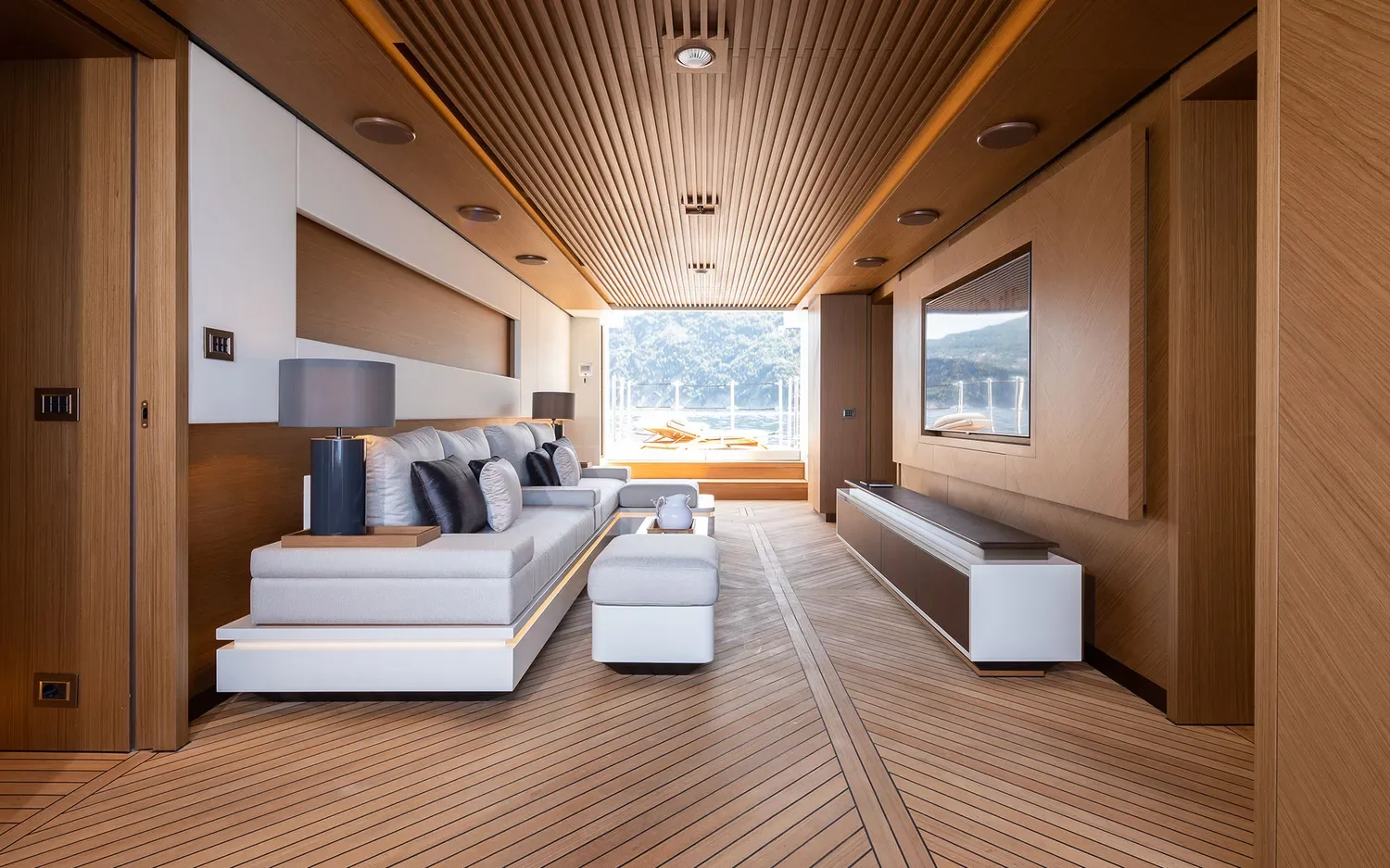 ALFA - photo 11 yacht charter Mykonos