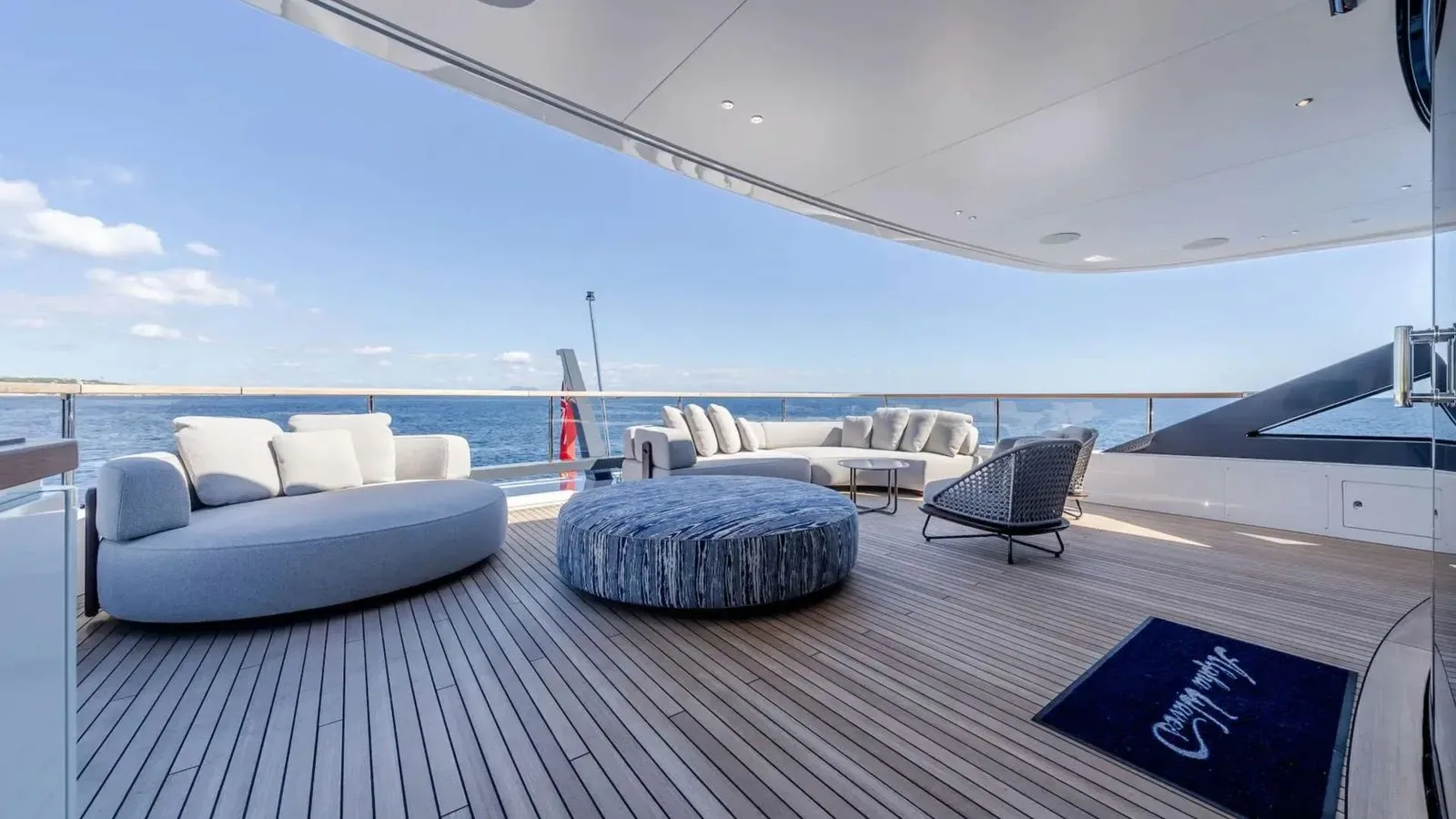 ALPHA WAVES - photo 16 yacht charter Mykonos