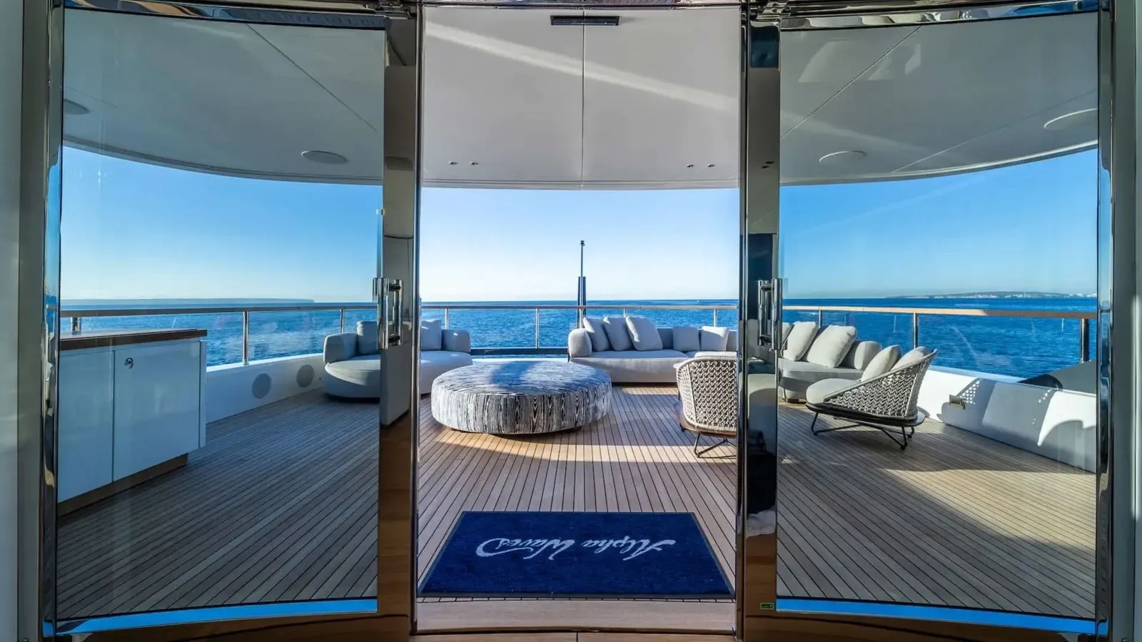 ALPHA WAVES - photo 20 yacht charter Mykonos
