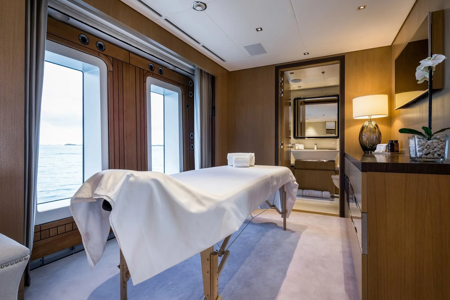 ARTISAN - photo 38 yacht charter Mykonos