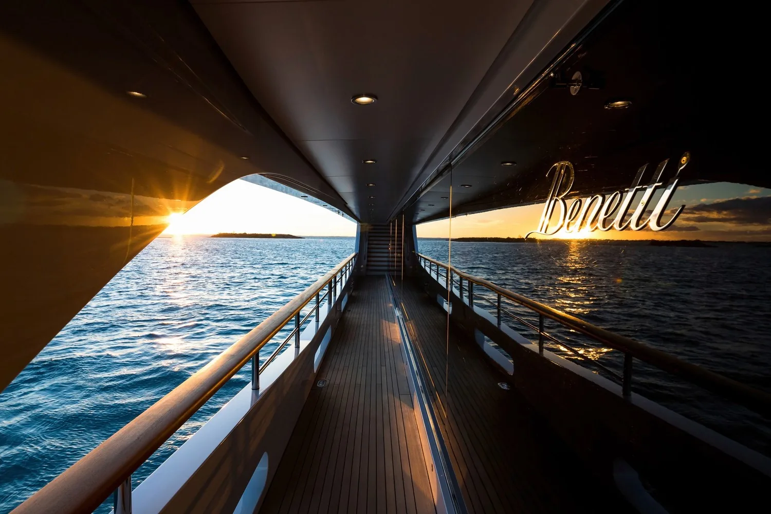 ARTISAN - photo 43 yacht charter Mykonos
