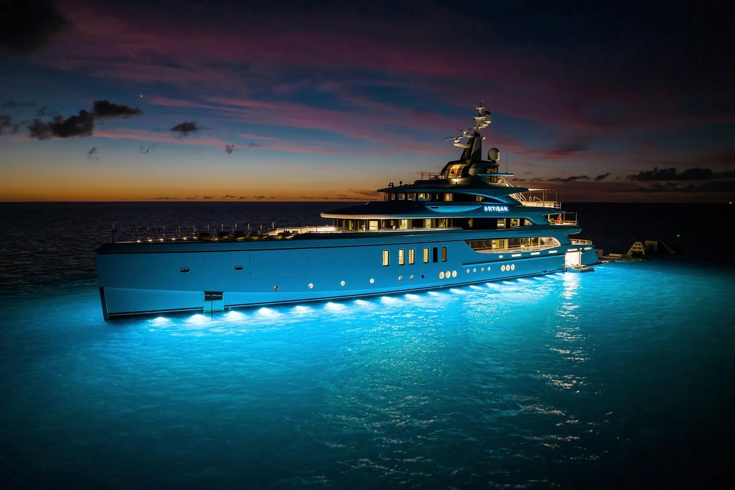 ARTISAN - photo 46 yacht charter Mykonos