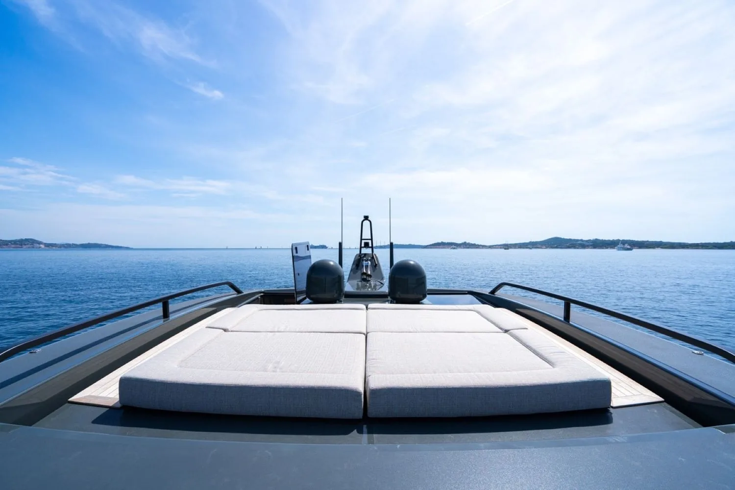 BLUEGAME BGX63 - photo 12 yacht charter Mykonos