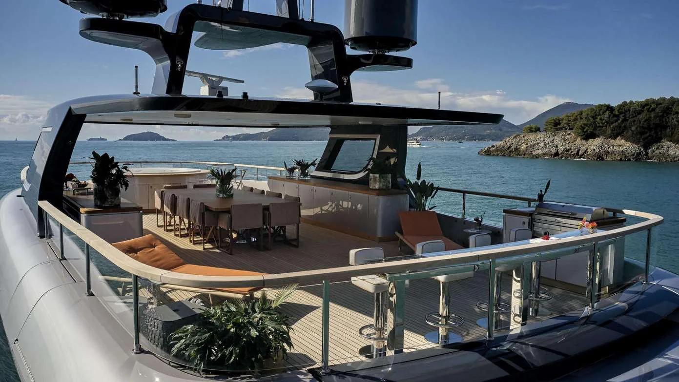 Cosmico - photo 7 yacht charter Mykonos