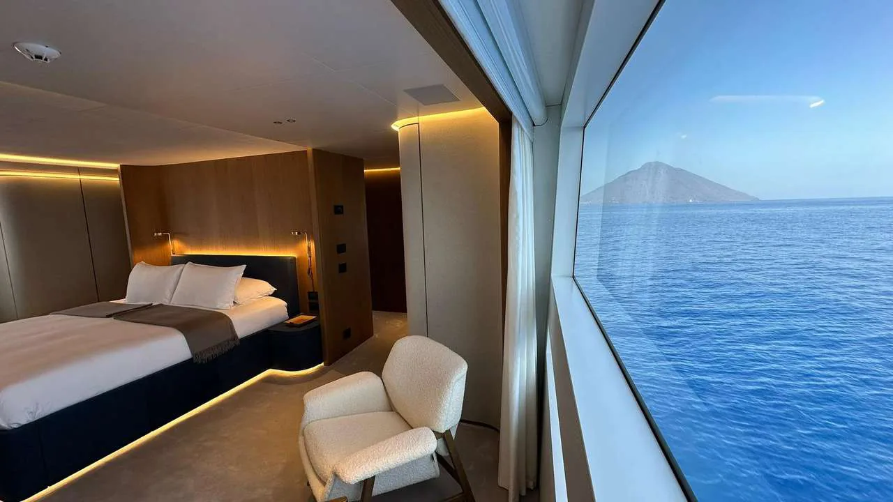 Cosmico - photo 29 yacht charter Mykonos