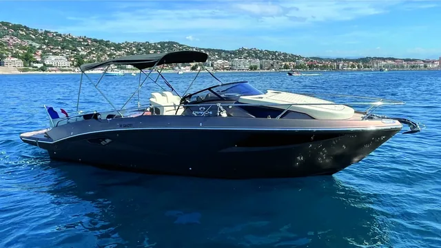 Cranchi E30 Endurance - yacht charter Mykonos
