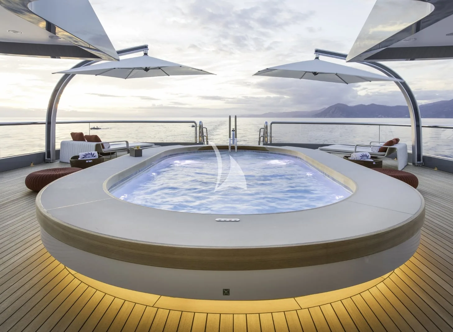 DAR - photo 7 yacht charter Mykonos