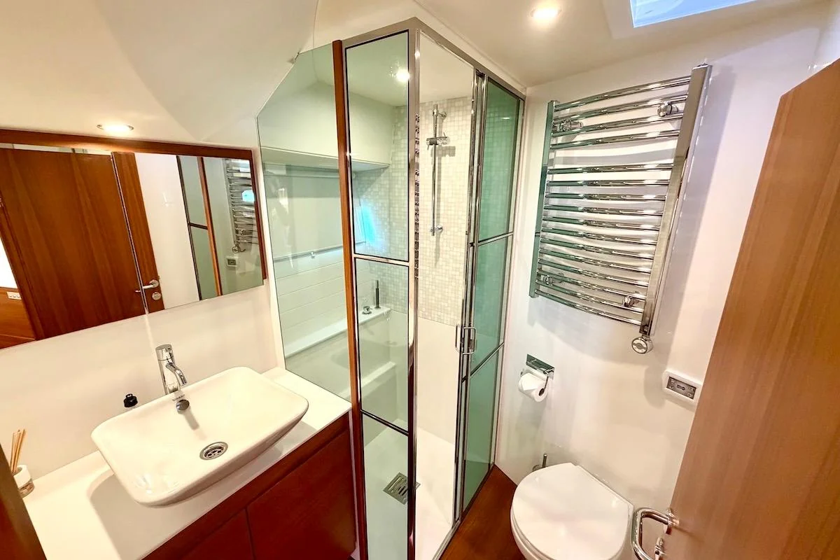 Delta 60 Open - photo 6 yacht charter Mykonos