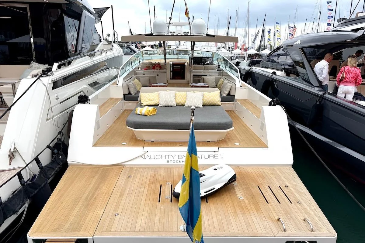 Delta 60 Open - photo 12 yacht charter Mykonos
