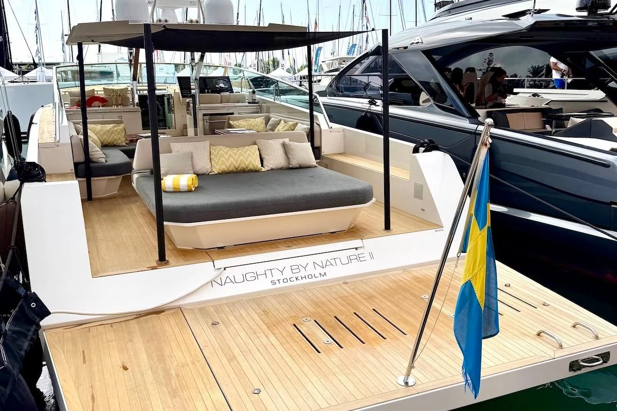Delta 60 Open - photo 13 yacht charter Mykonos