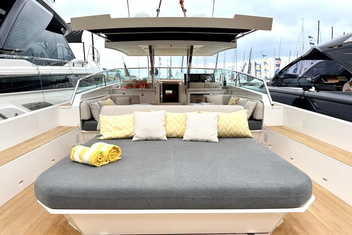 Delta 60 Open - photo 14 yacht charter Mykonos