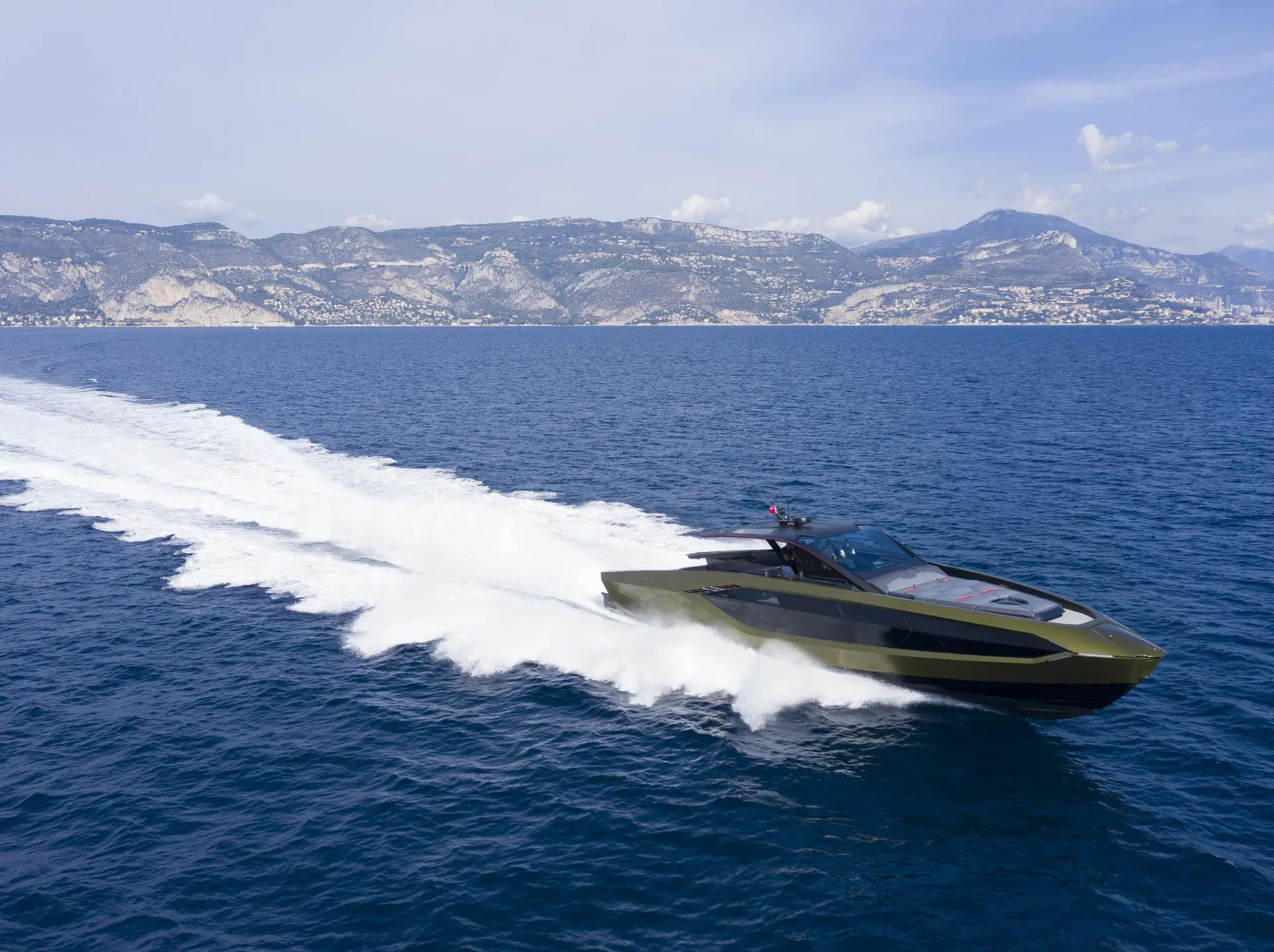 Fast One - photo 17 yacht charter Mykonos