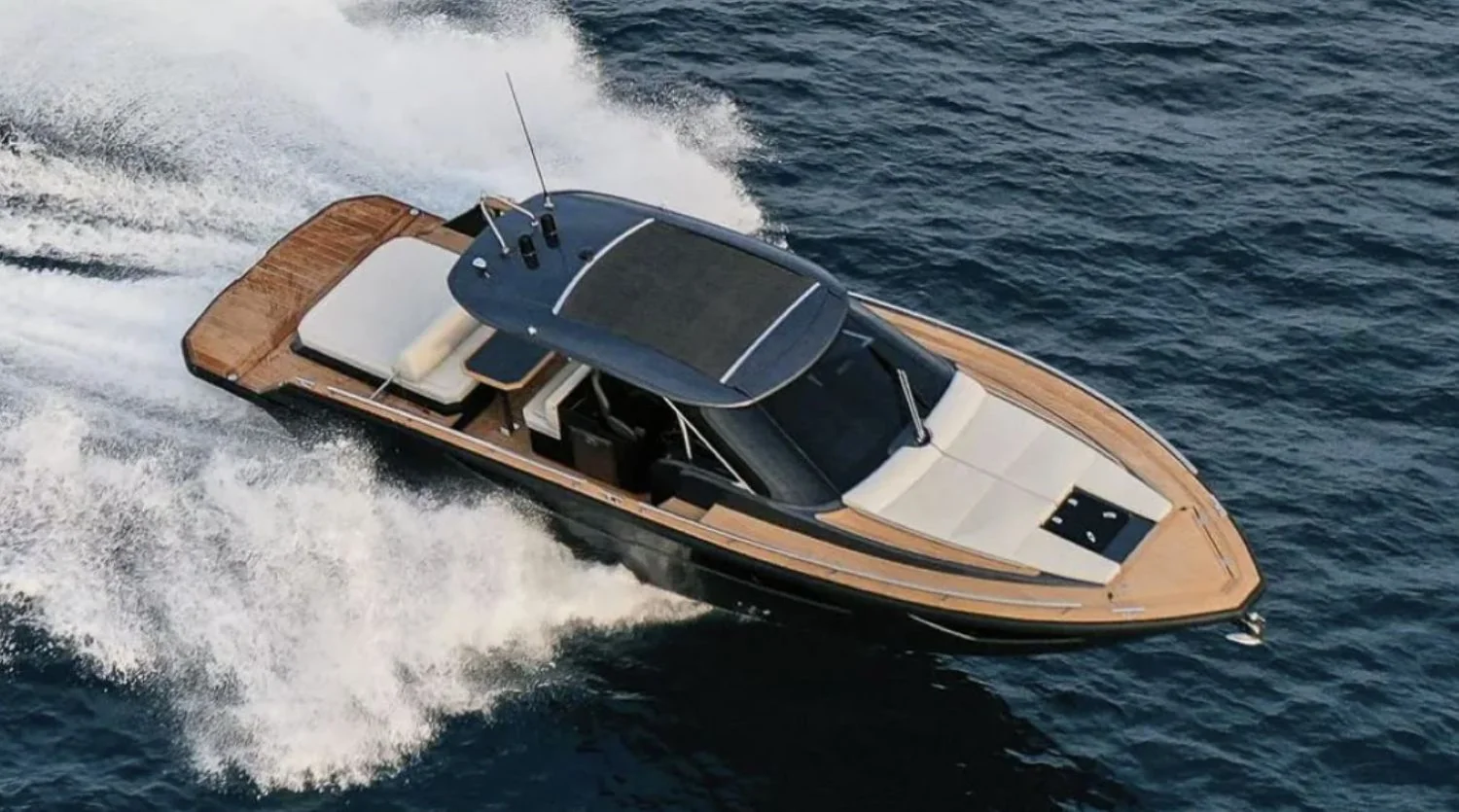 Focus Forza 37 - photo 3 yacht charter Mykonos