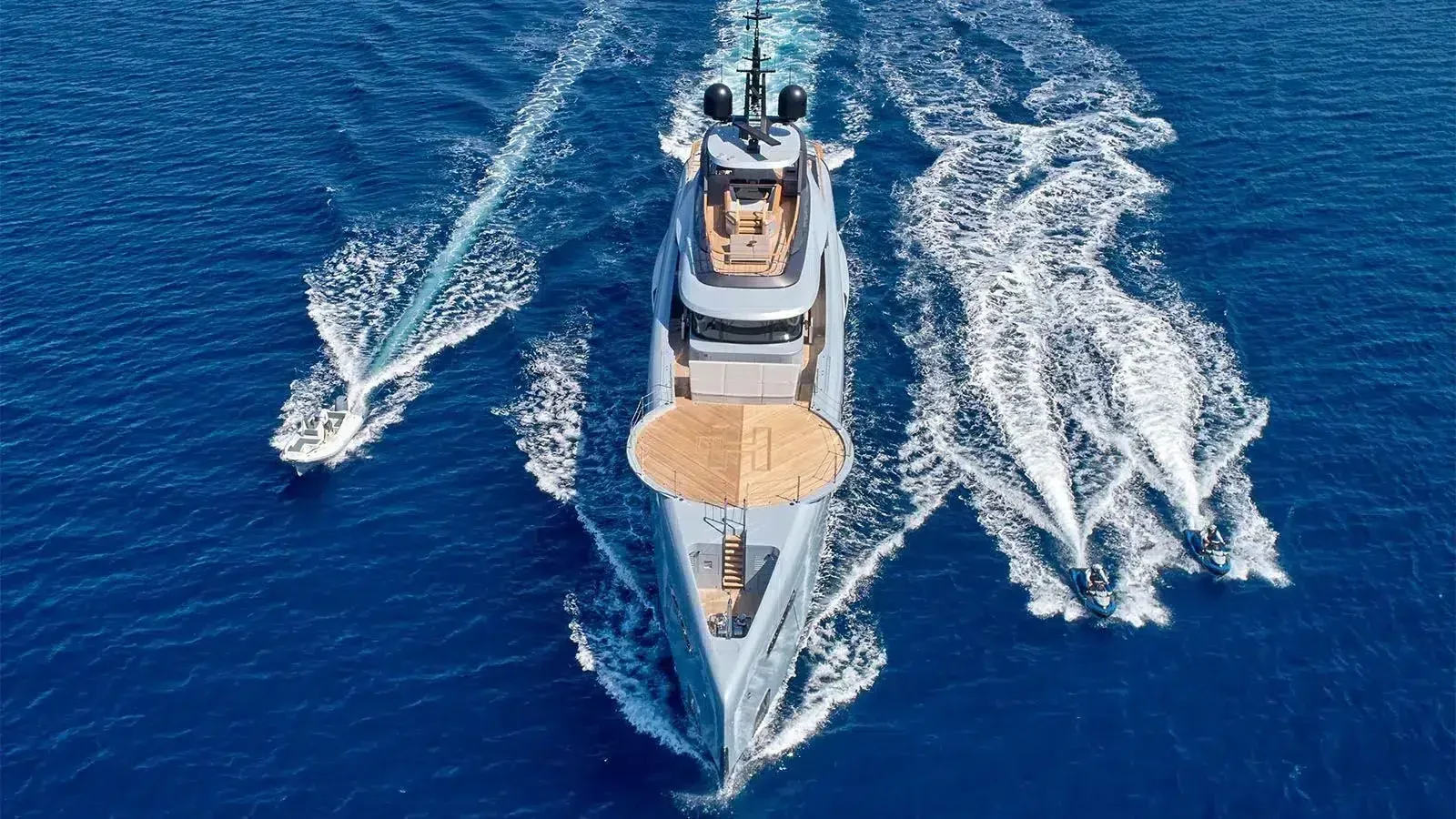 GECO - photo 2 yacht charter Mykonos