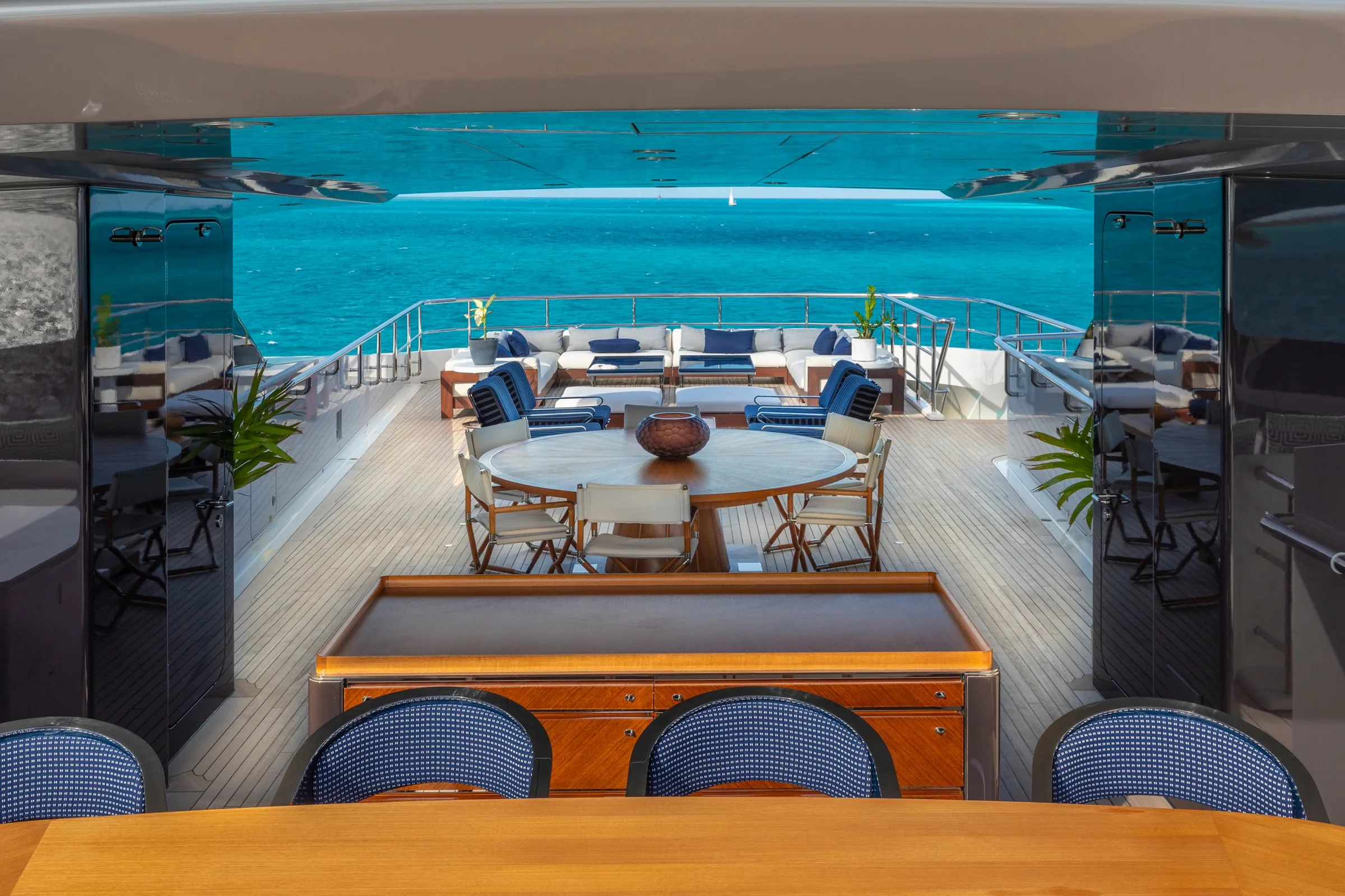 HALO - photo 25 yacht charter Mykonos