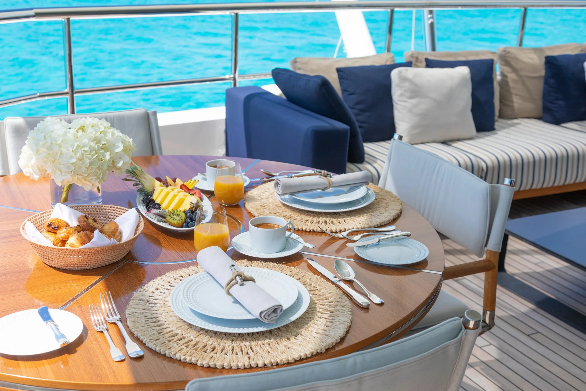 HALO - photo 28 yacht charter Mykonos