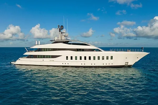 HALO - yacht charter Mykonos
