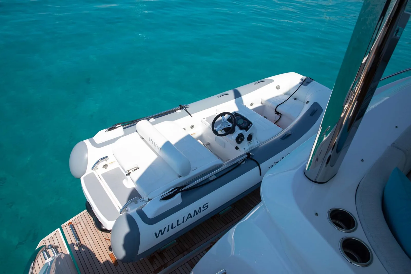 IMAGINE - photo 10 yacht charter Mykonos