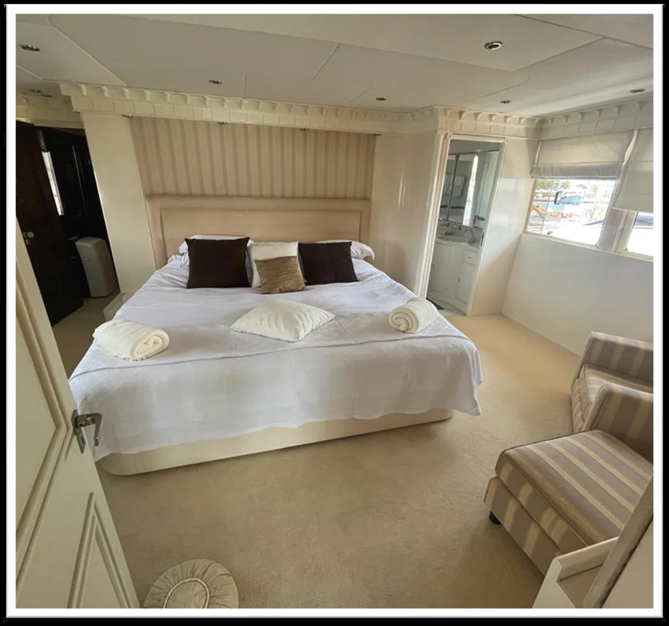 Jojo - photo 12 yacht charter Mykonos