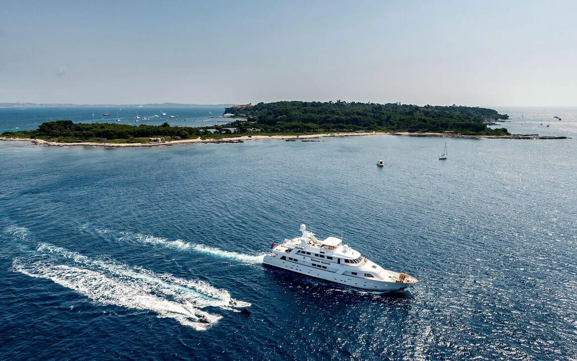 Jojo - photo 16 yacht charter Mykonos