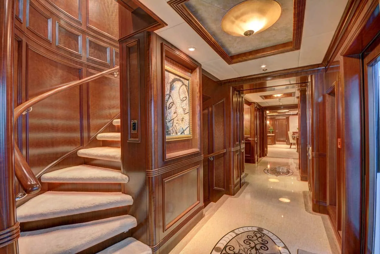 LADY BETH - photo 8 yacht charter Mykonos