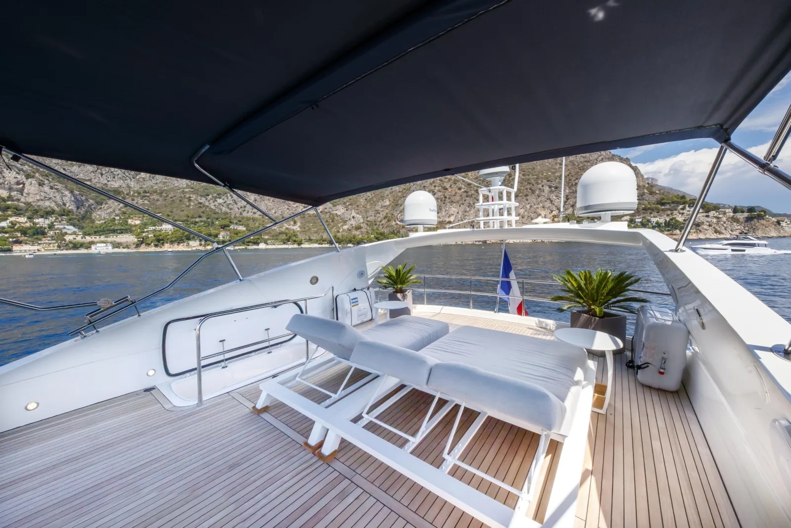LADY YOUSRA - photo 6 yacht charter Mykonos