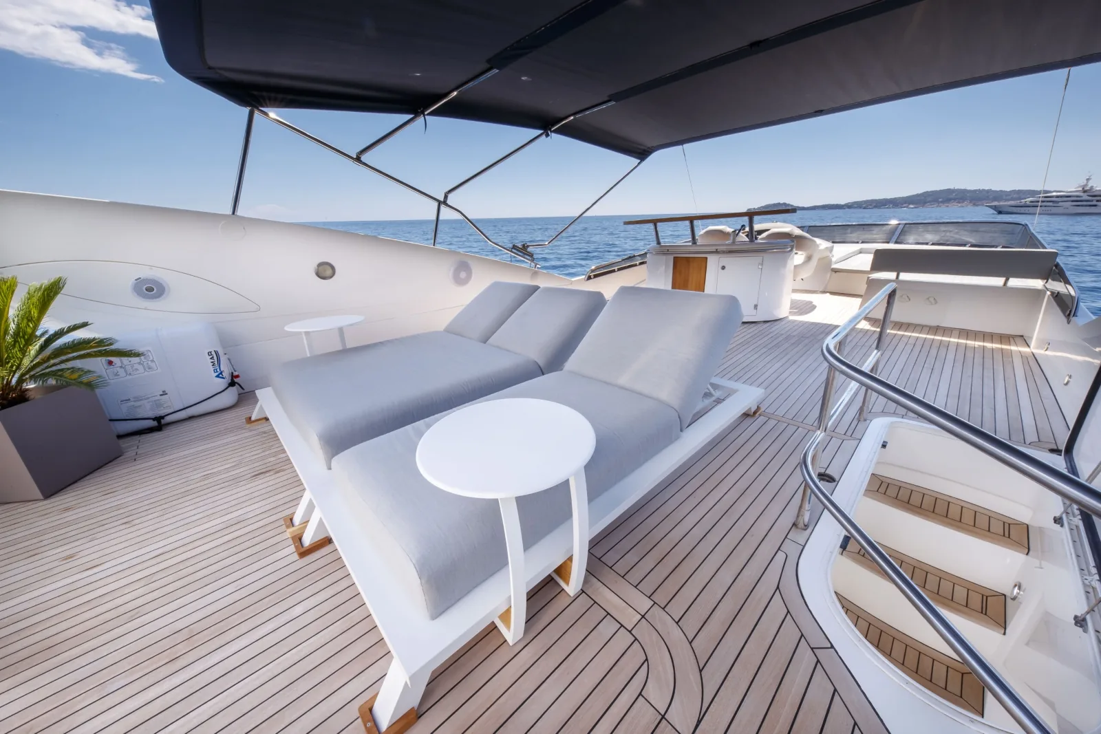 LADY YOUSRA - photo 7 yacht charter Mykonos