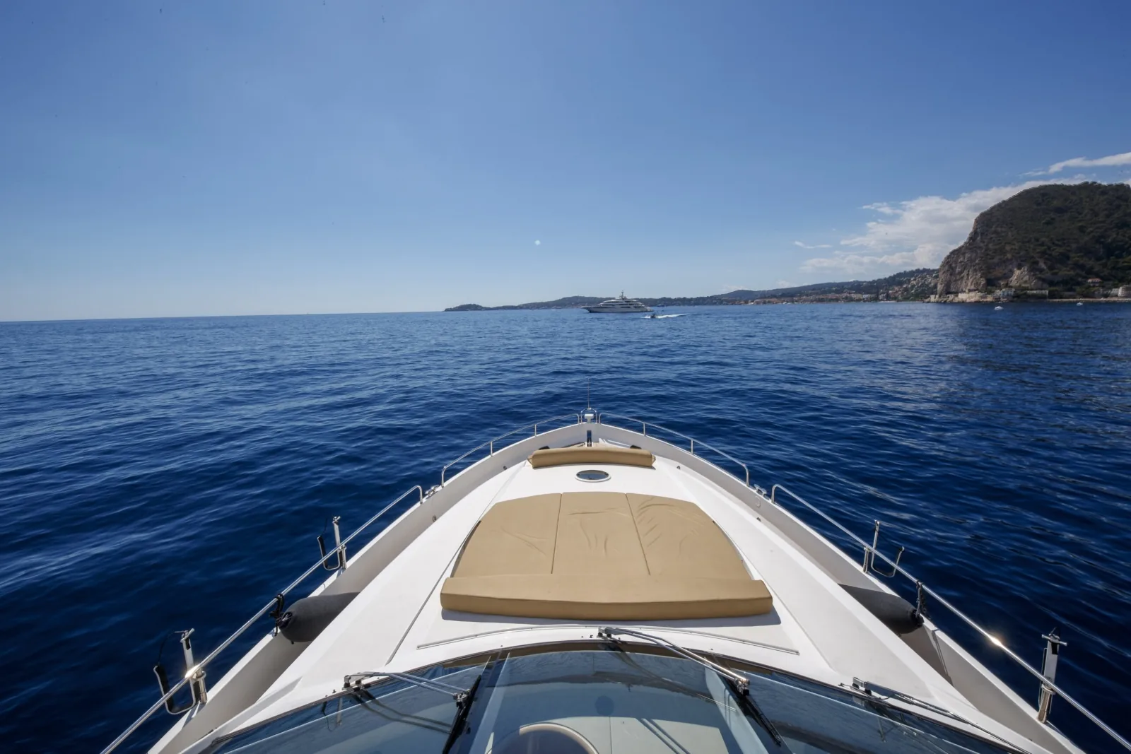 LADY YOUSRA - photo 8 yacht charter Mykonos