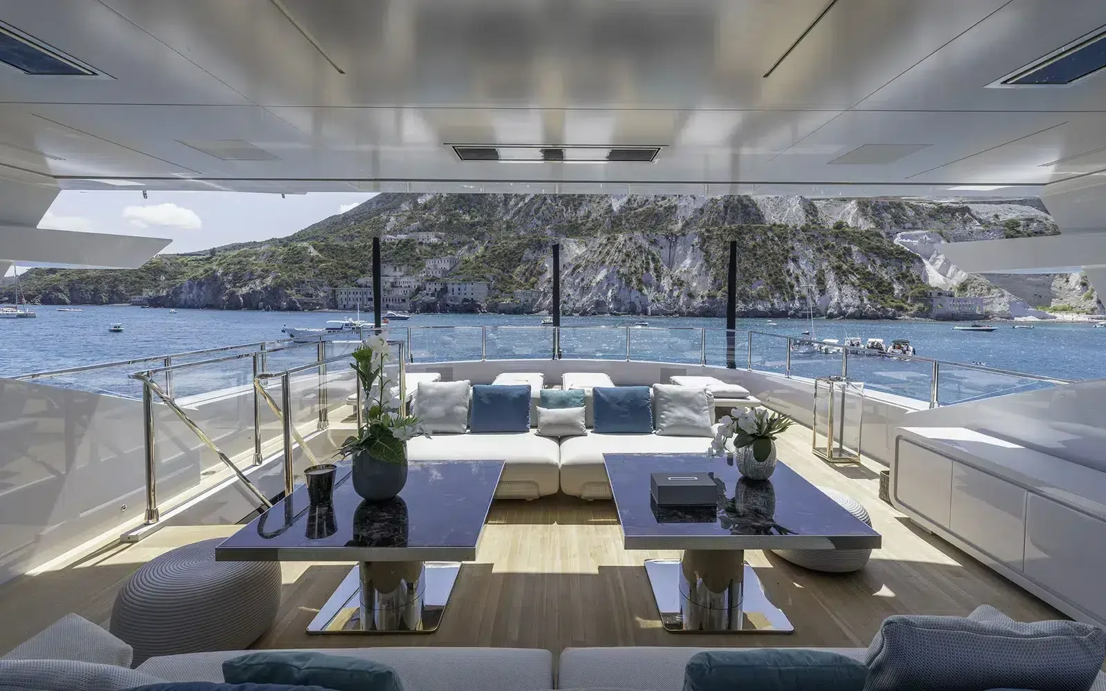 LEL - photo 9 yacht charter Mykonos