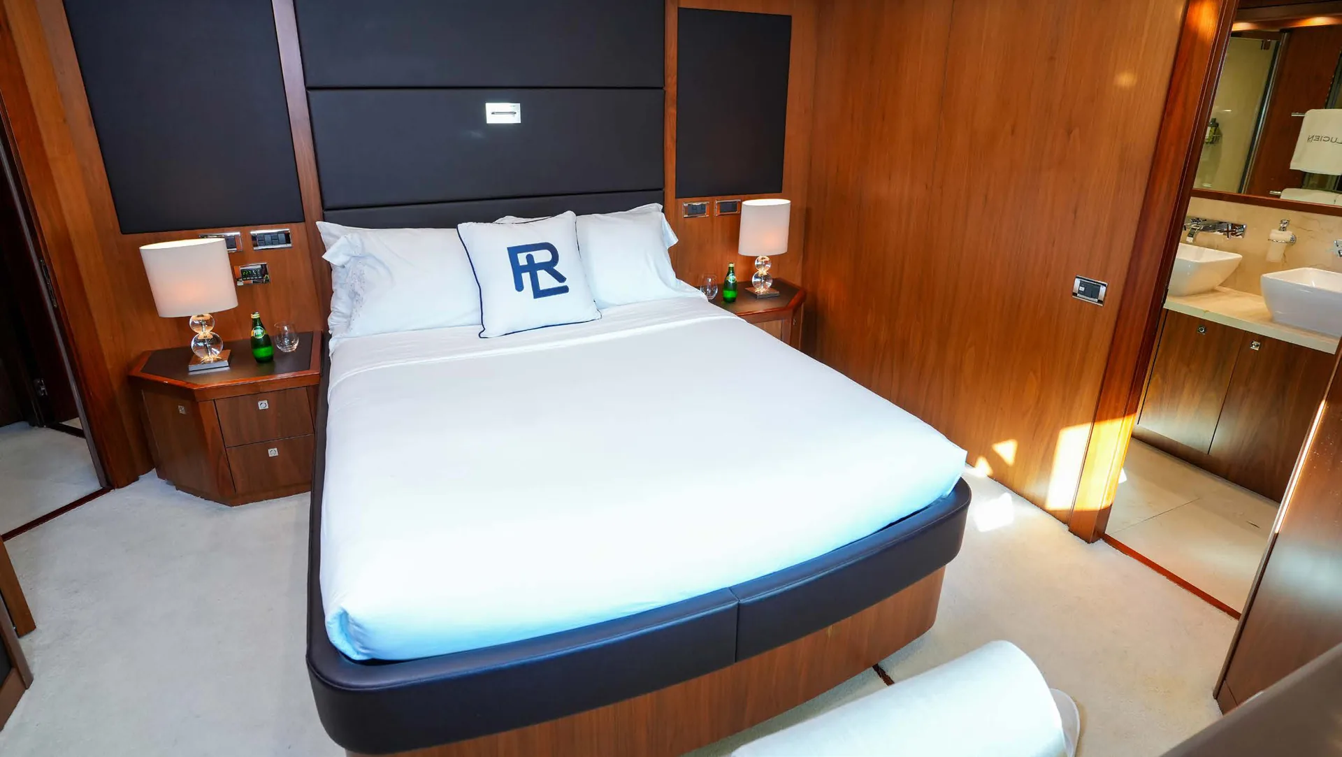 Lucien - photo 21 yacht charter Mykonos