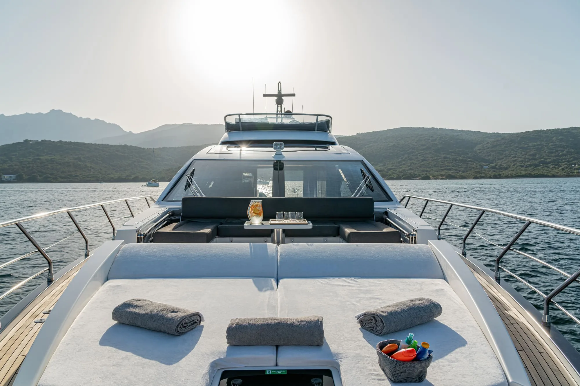 MANARA I - photo 6 yacht charter Mykonos
