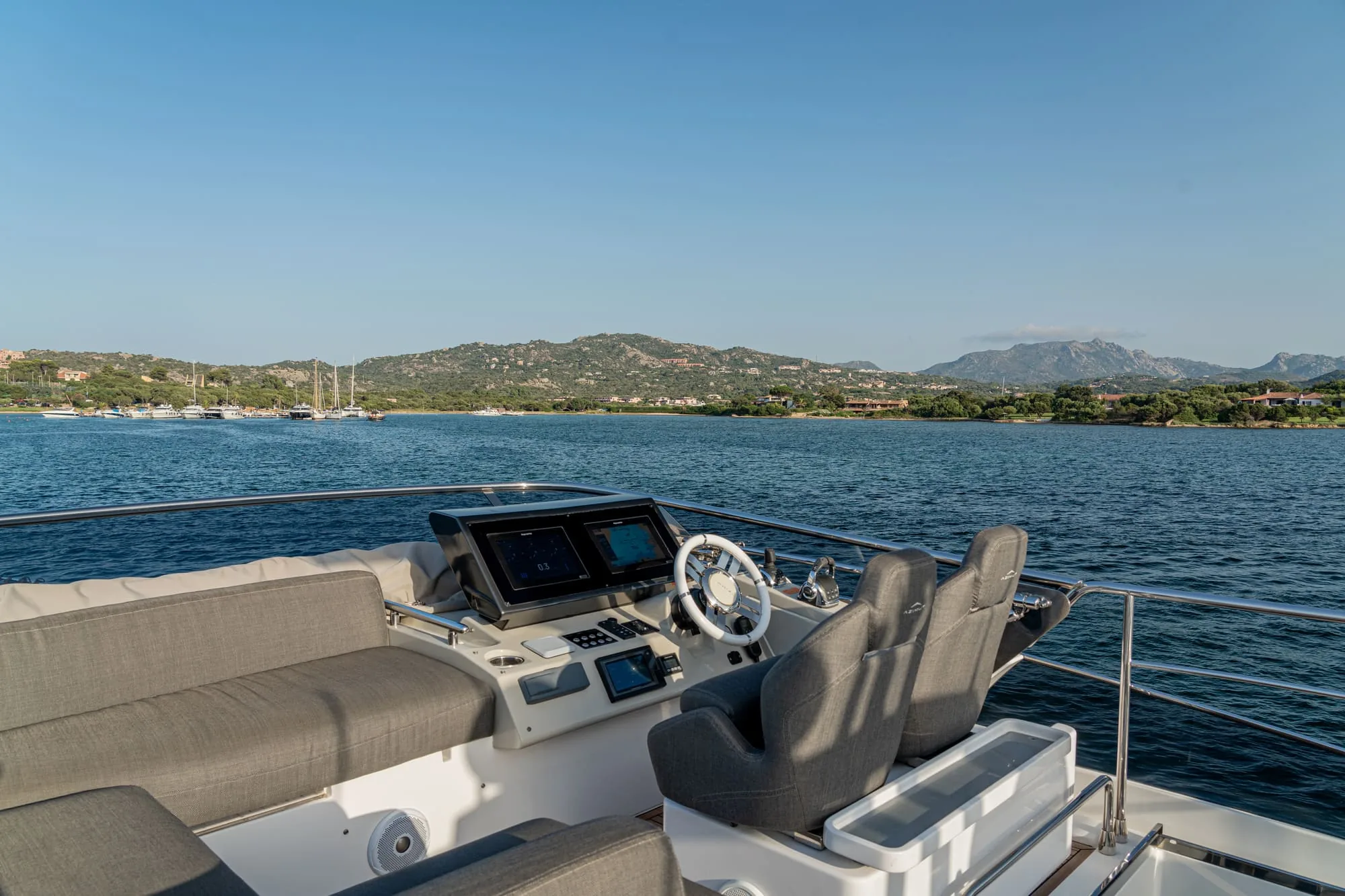 MANARA I - photo 8 yacht charter Mykonos