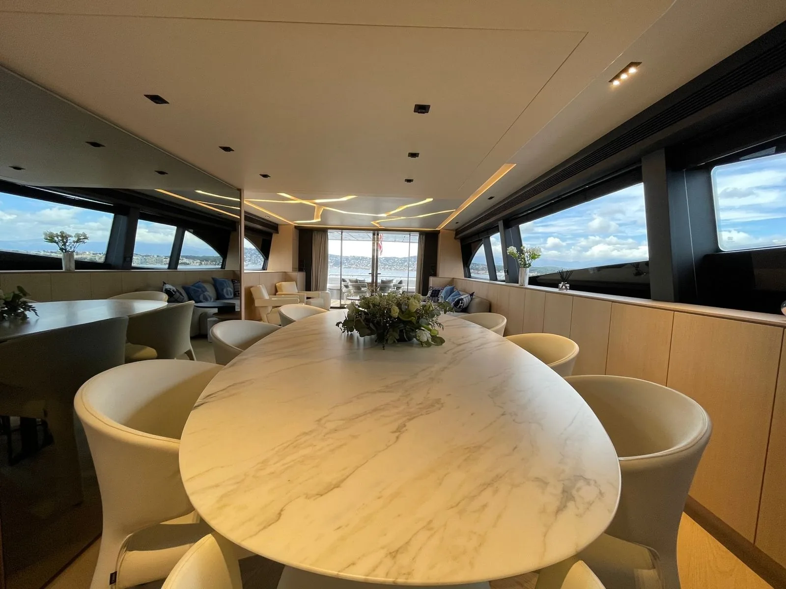 MAXI BEER - photo 7 yacht charter Mykonos