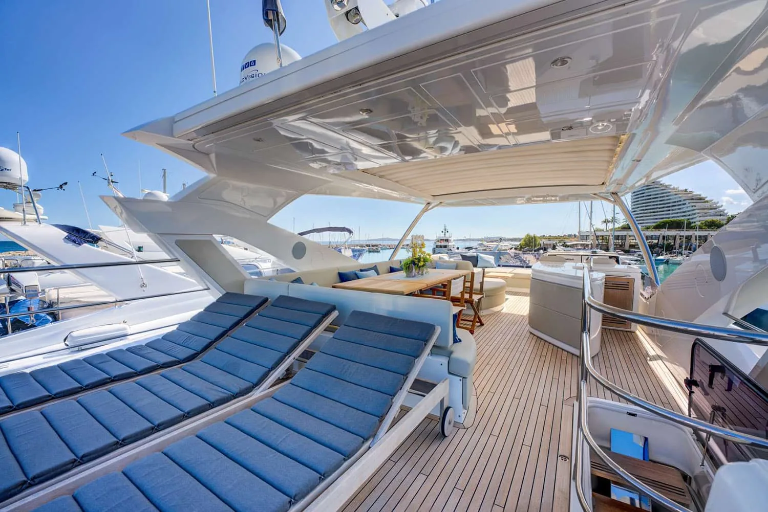 MIKEL ANGELO - photo 5 yacht charter Mykonos