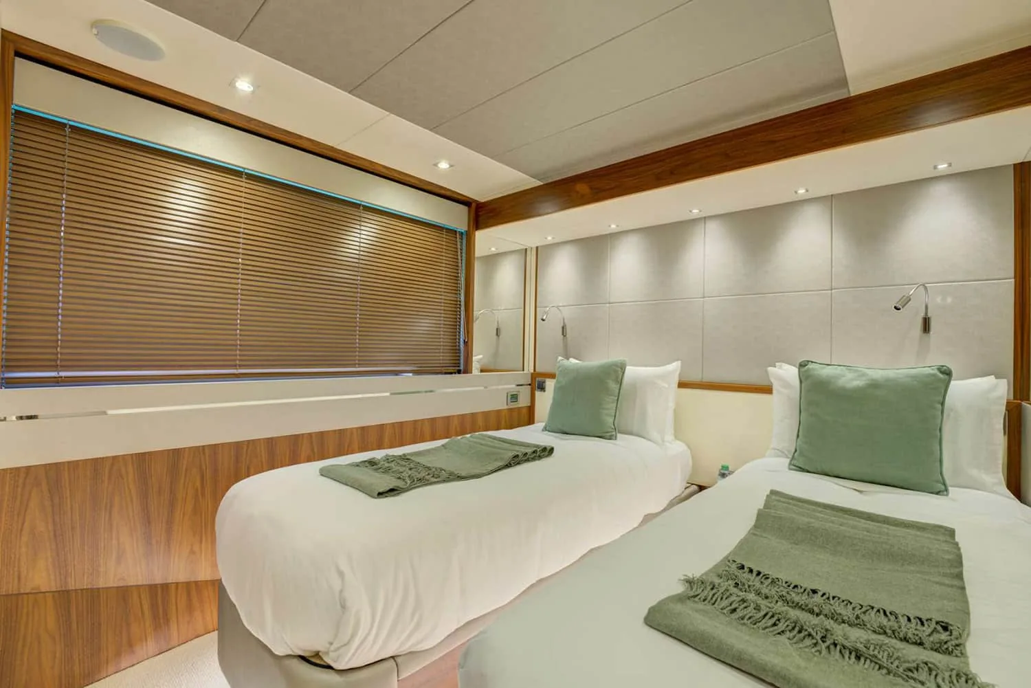 MIKEL ANGELO - photo 9 yacht charter Mykonos