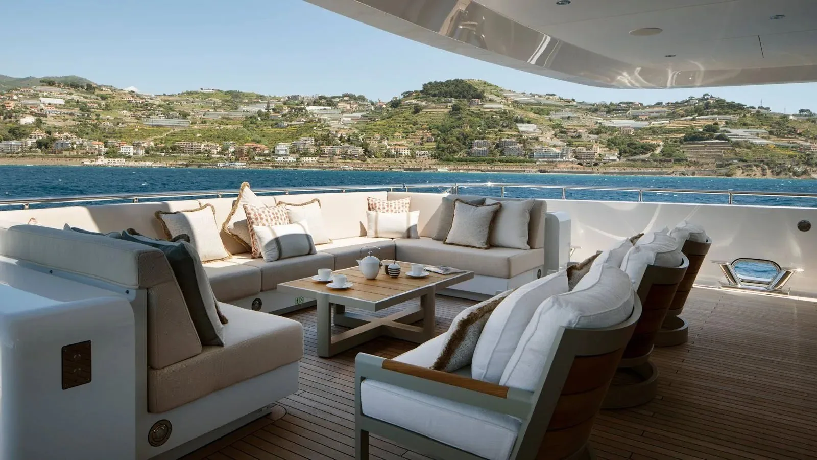 MOSKITO - photo 4 yacht charter Mykonos