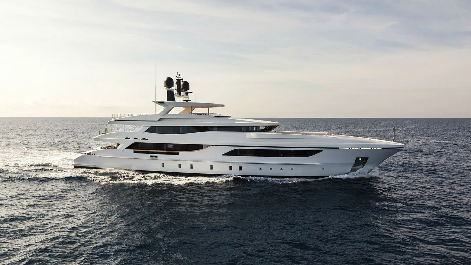 MR T - photo 1 yacht charter Mykonos