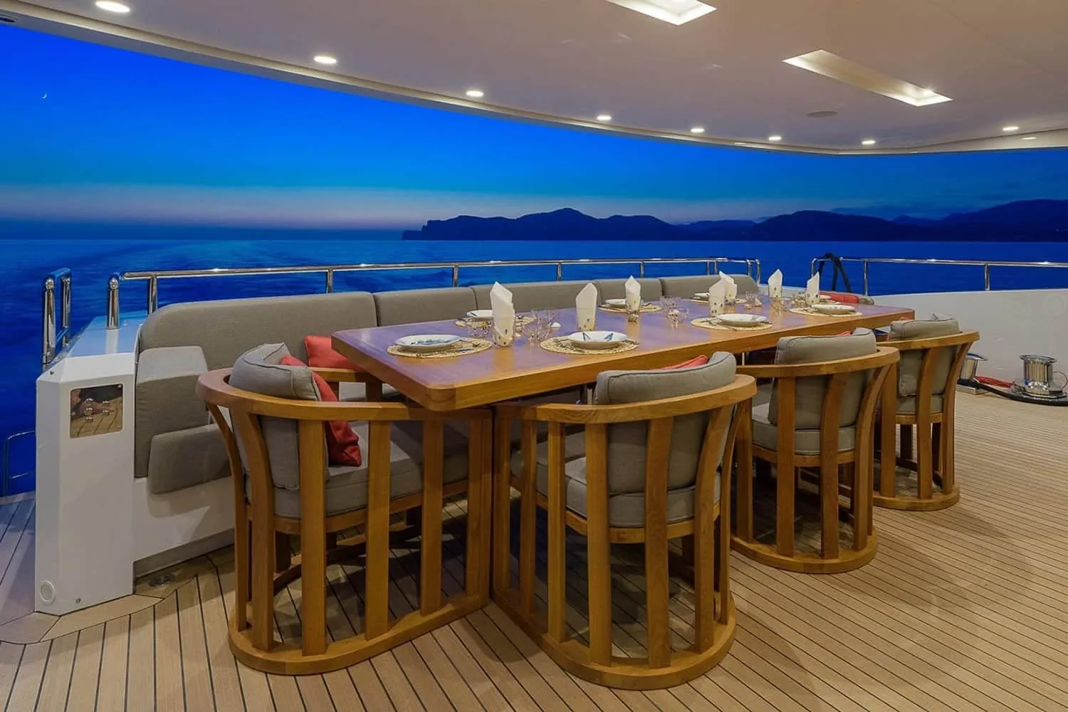MR T - photo 14 yacht charter Mykonos
