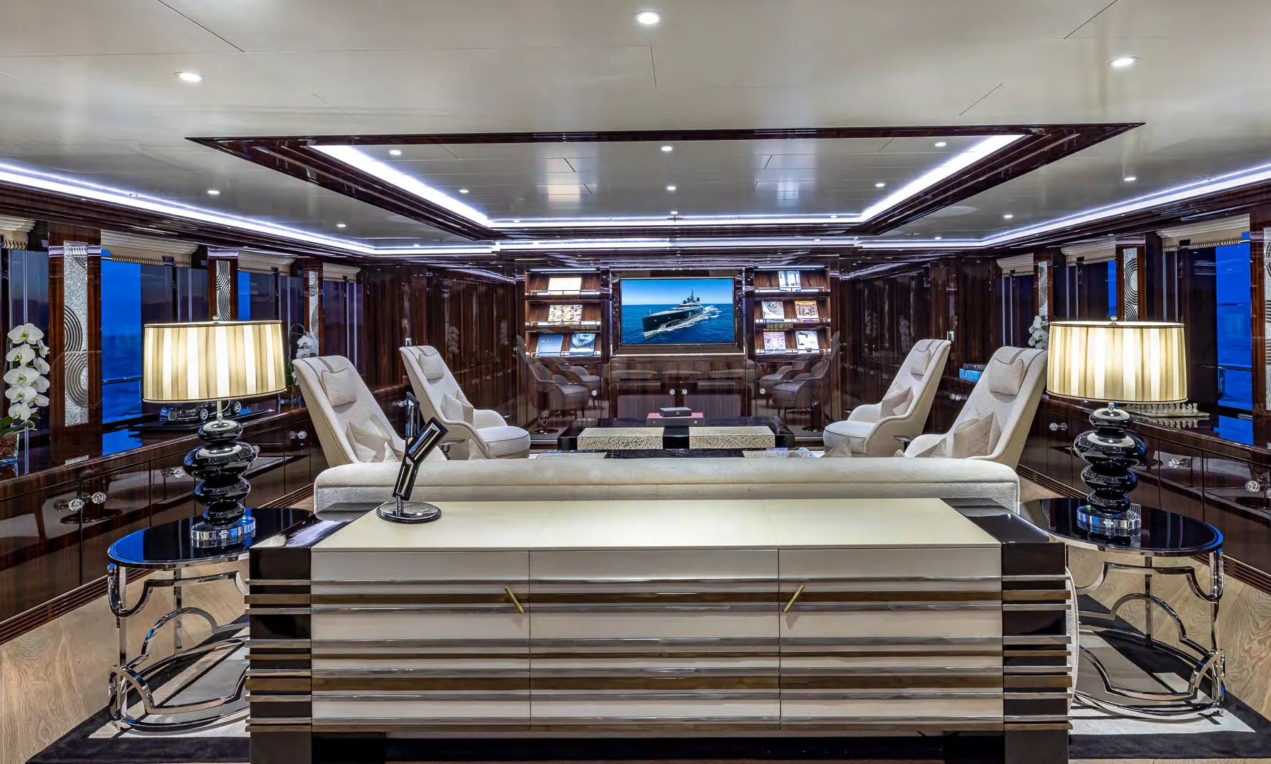 OKTO - photo 5 yacht charter Mykonos