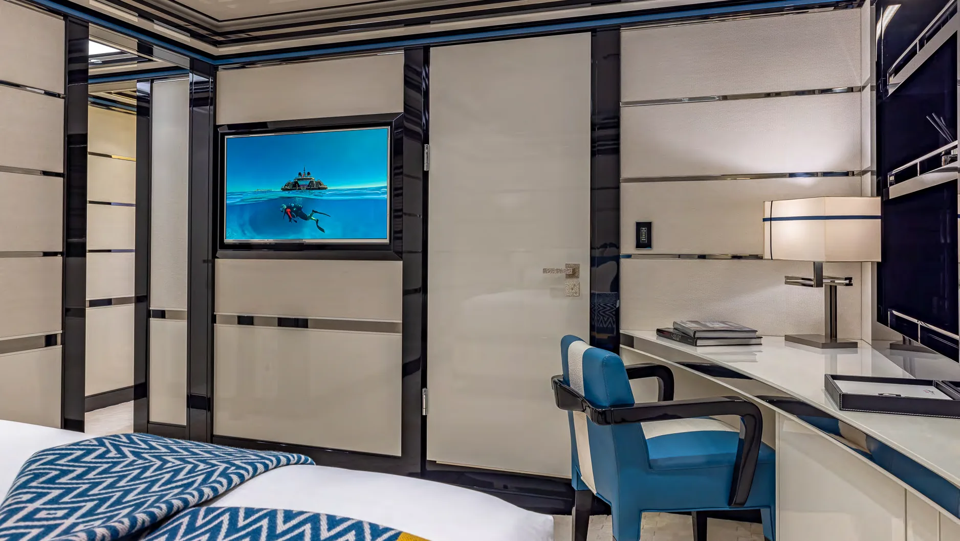 OKTO - photo 16 yacht charter Mykonos