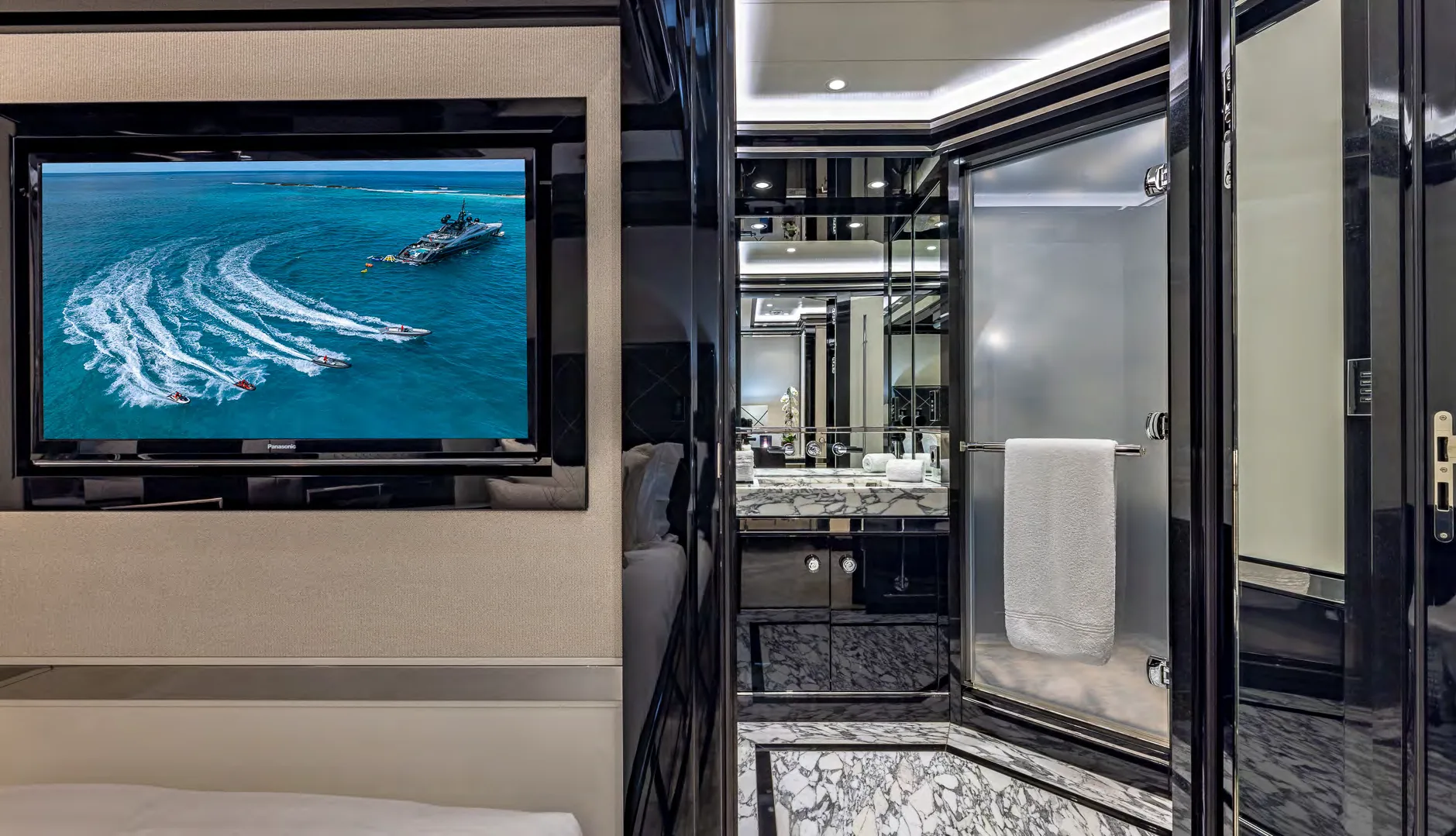 OKTO - photo 24 yacht charter Mykonos
