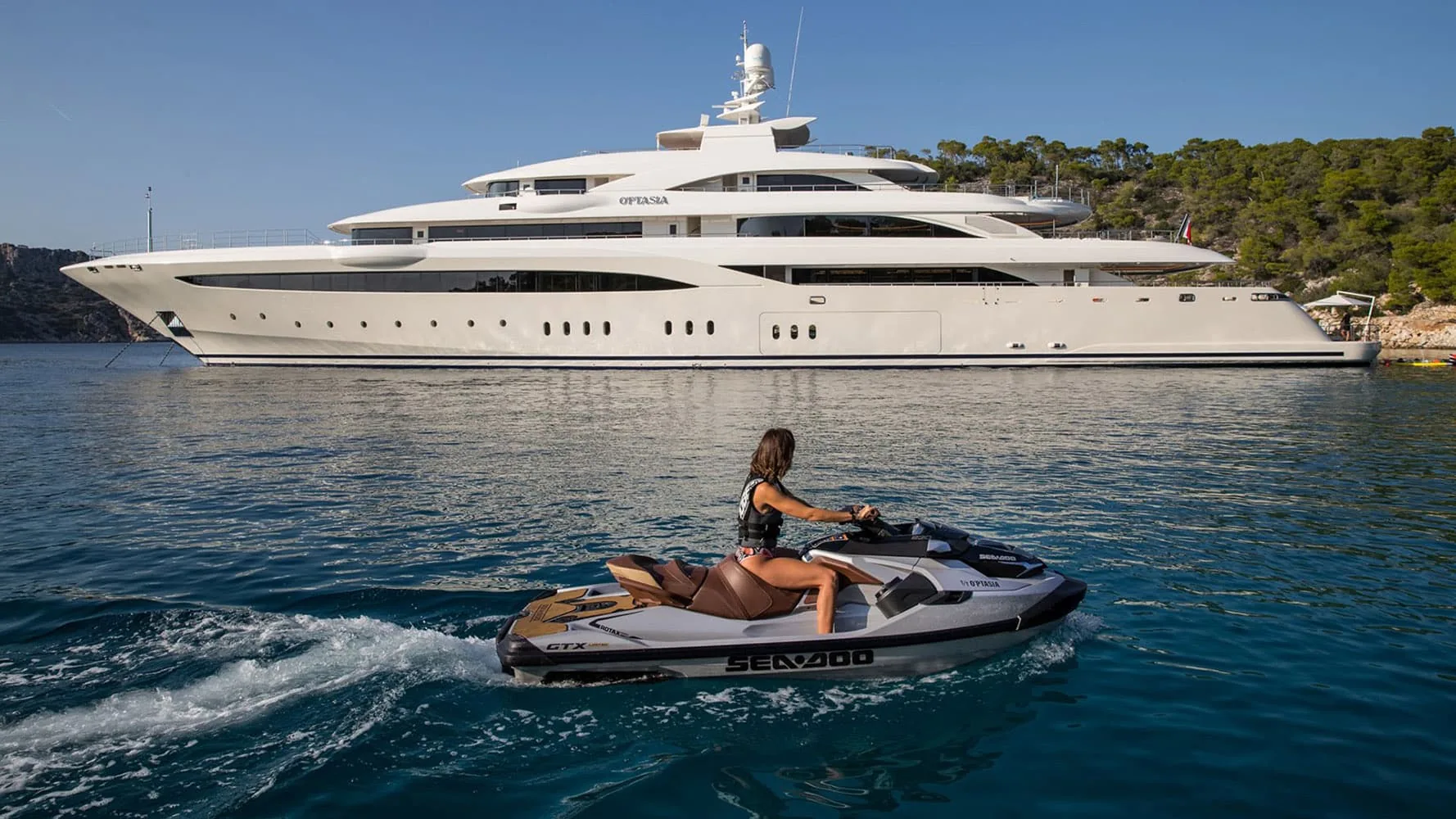 OPTASIA - photo 3 yacht charter Mykonos