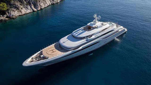 OPTASIA - yacht charter Mykonos