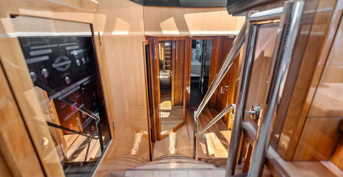 Palumba - photo 20 yacht charter Mykonos