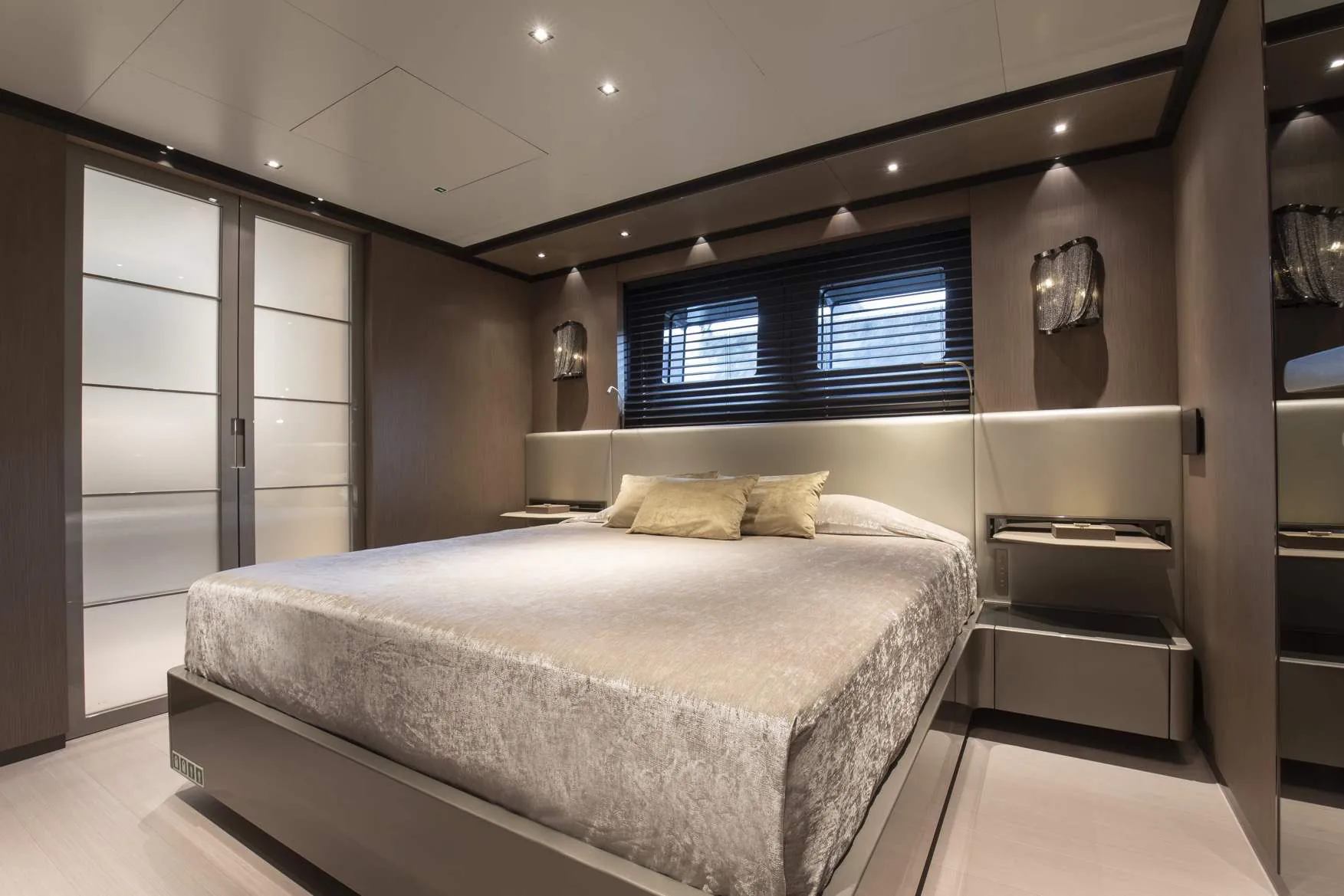 Panam - photo 9 yacht charter Mykonos