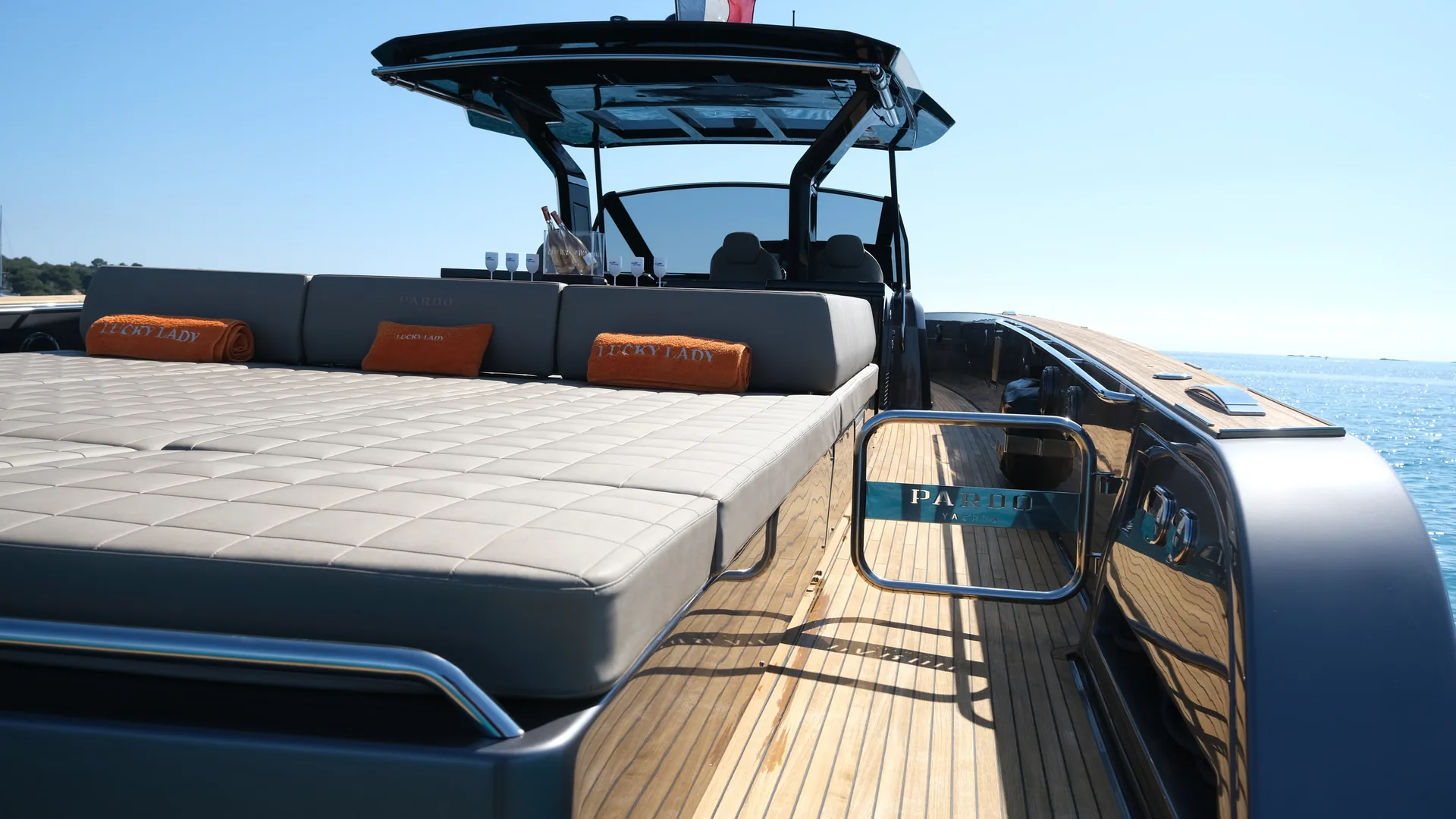 Pardo 50 - photo 11 yacht charter Mykonos